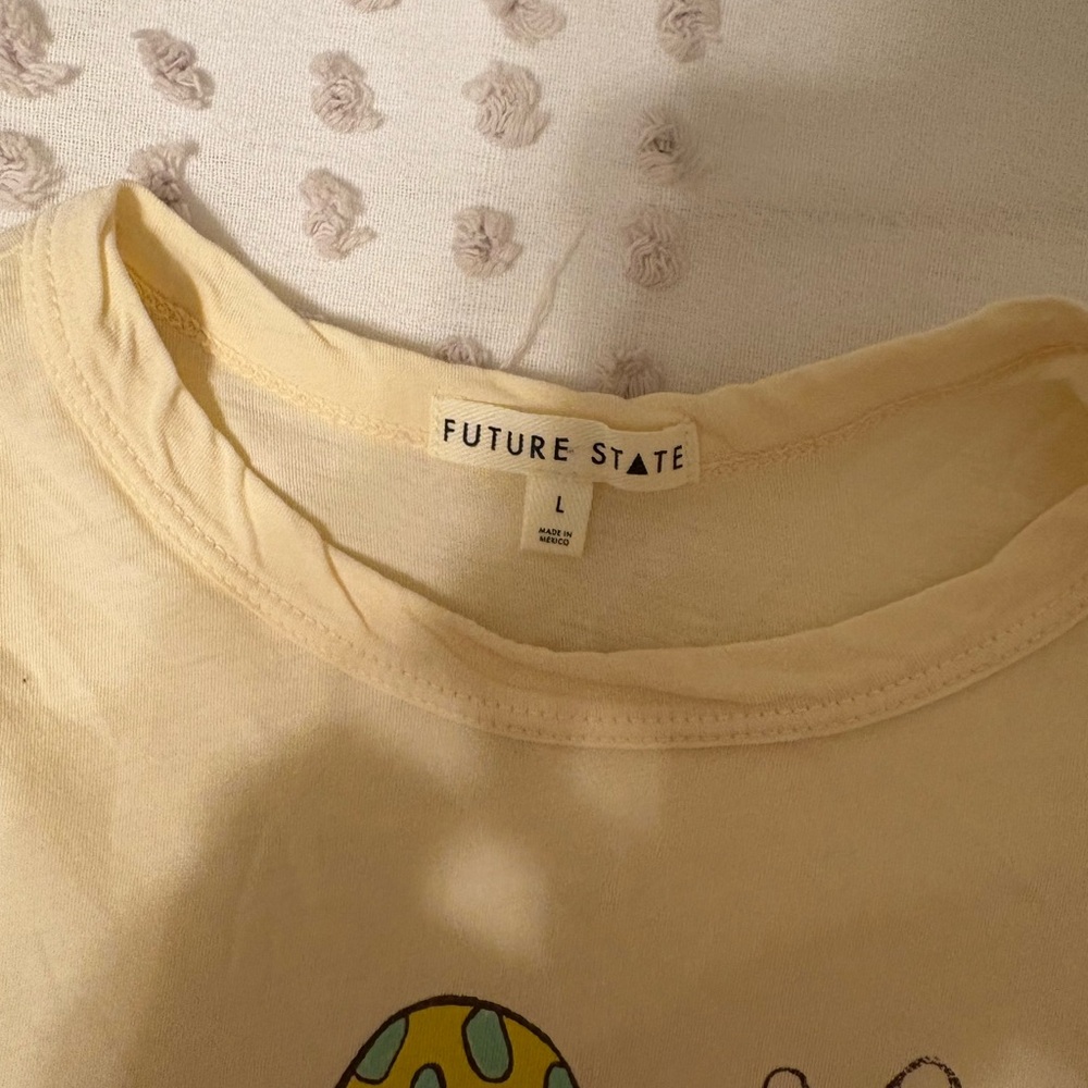 Cream Short Sleeve Tee with Crew Neck